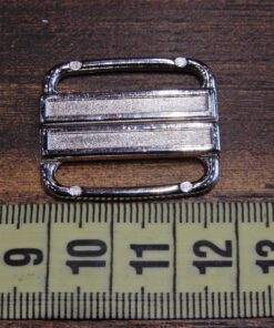 Κούμπωμα για μαγιό μεταλλικό σε 3 μεγέθη