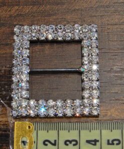 Alternative view of Τόκα μεταλλική με στράς 3cm κωδ.182