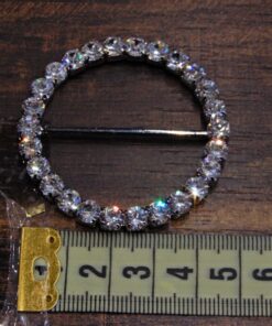 Alternative view of Τόκα μεταλλική με στράς 4cm κωδ.192