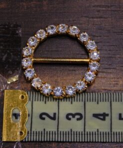 Alternative view of Τόκα μεταλλική με στράς 2cm κωδ.193