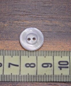 Alternative view of Κουμπί πλαστικό άσπρο ιριδίζον 13mm 20τμχ