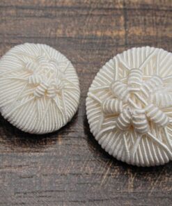 Κουμπί χειροποίητο εκρού