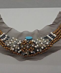 Μοτίφ γιακάς κεντημένος με πέτρες και χάντρες 25cm