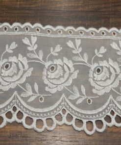 Δαντέλα βαμβακερή σε οργάντζα 13cm κωδ.456