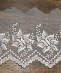 Δαντέλα βαμβακερή σε τούλι 12cm κωδ.458