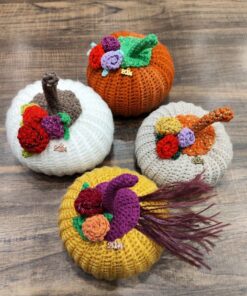 Χειροποίητο πλεκτό γούρι κολοκύθα